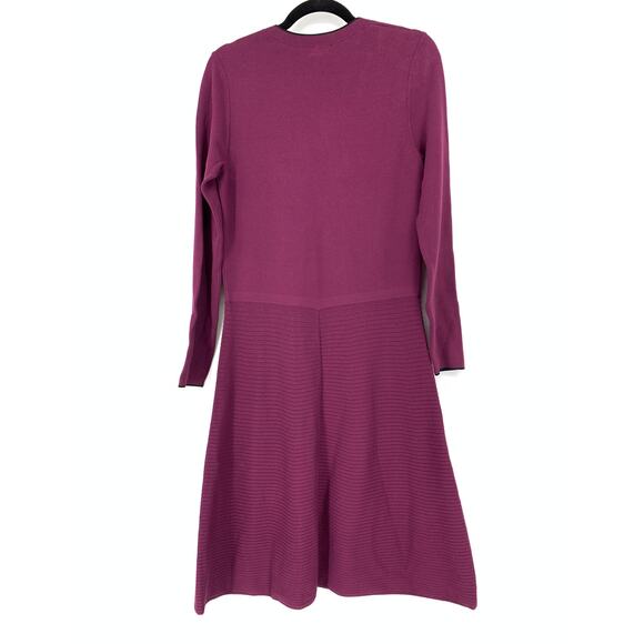 Banana Republic Dress Women's Sz M Plum Button Accent Long Sleeve Scoop Sweater - Picture 2 of 7